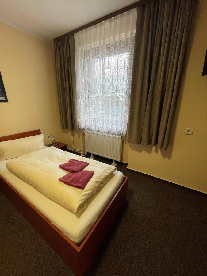Pension Garbsen Exteriér fotografie