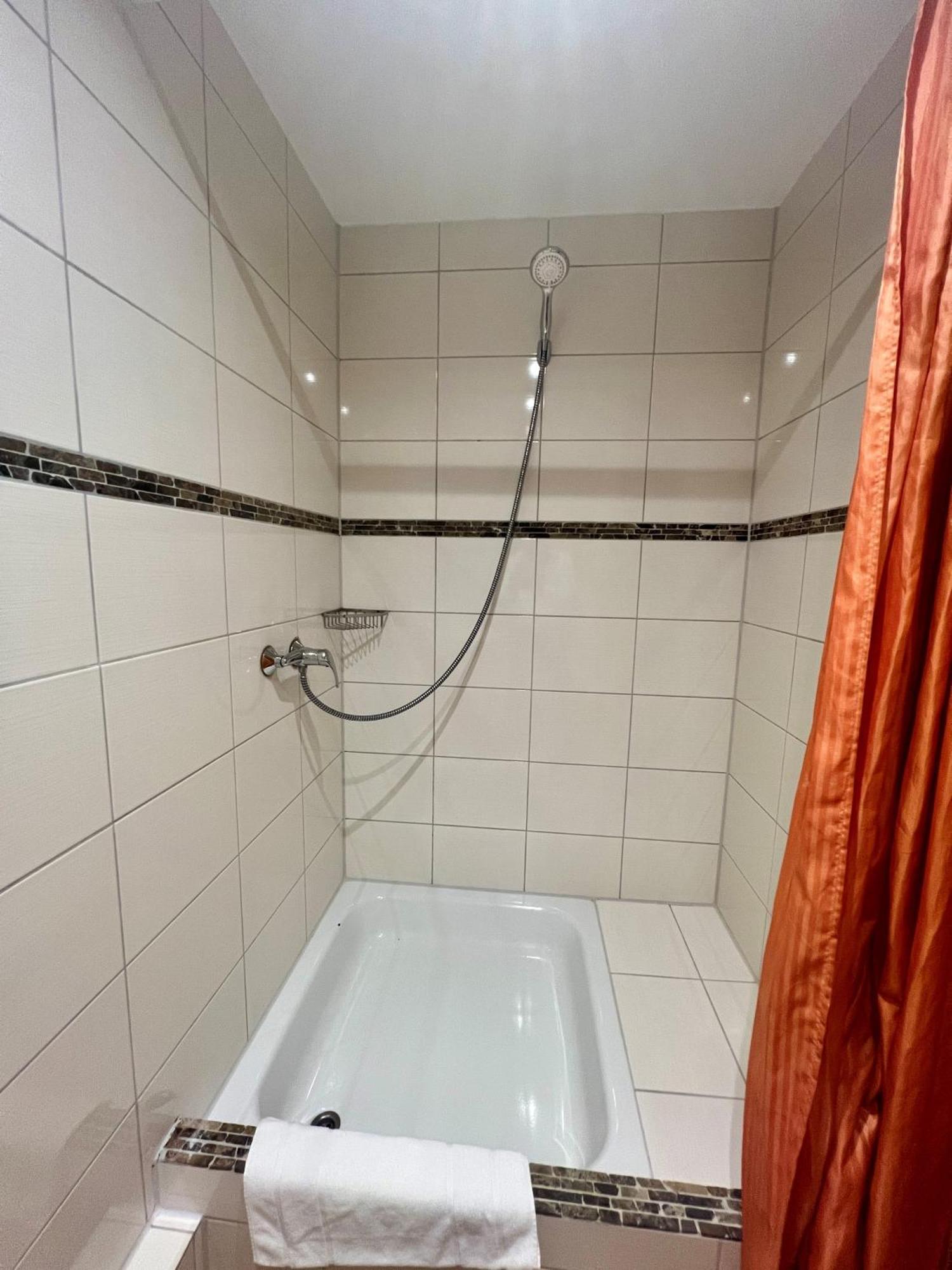 Pension Garbsen Exteriér fotografie