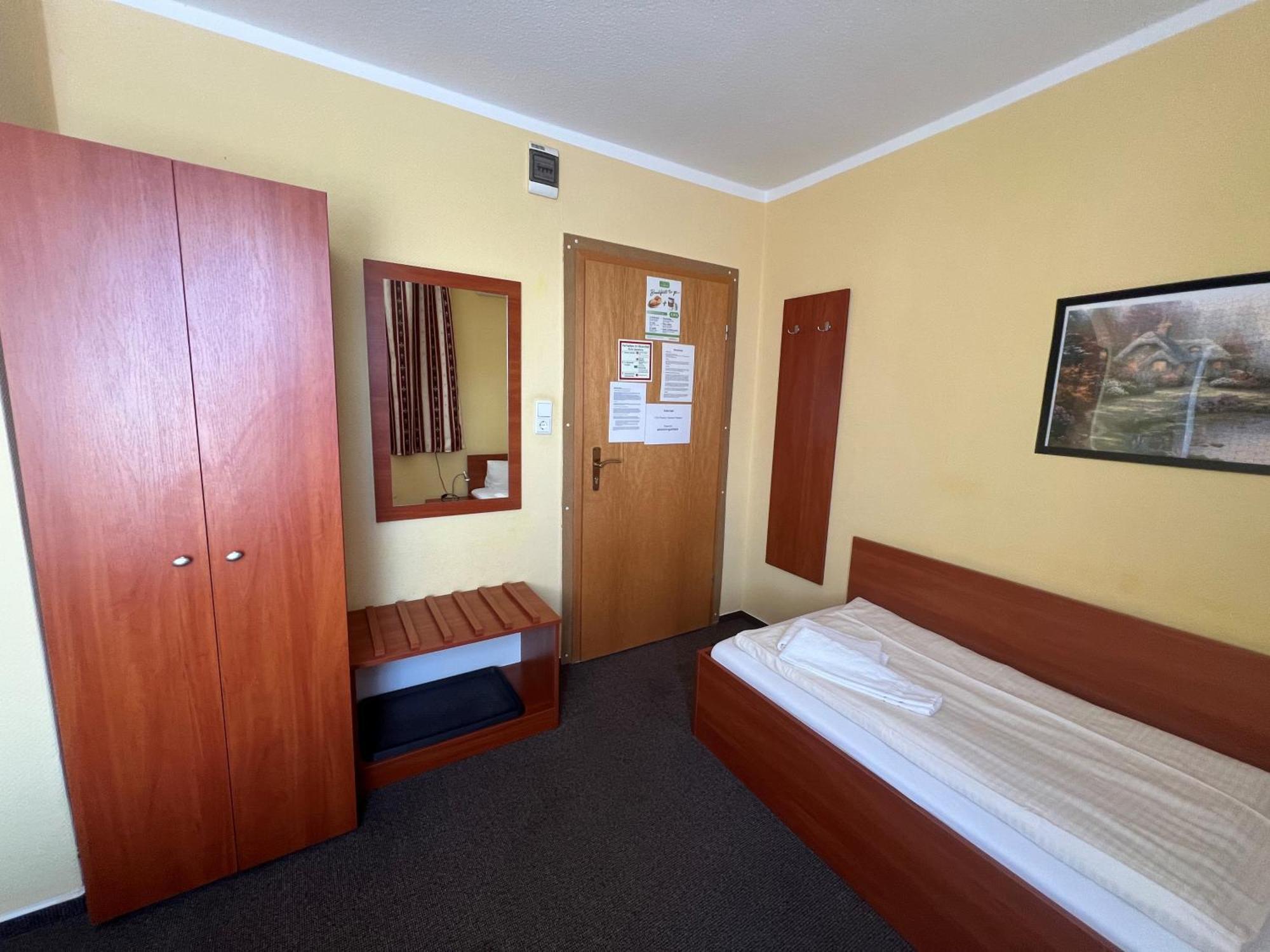 Pension Garbsen Exteriér fotografie